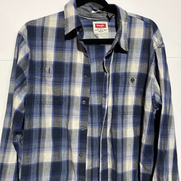 Wrangler Men’s Button Up Flannel Size L - Picture 1 of 4